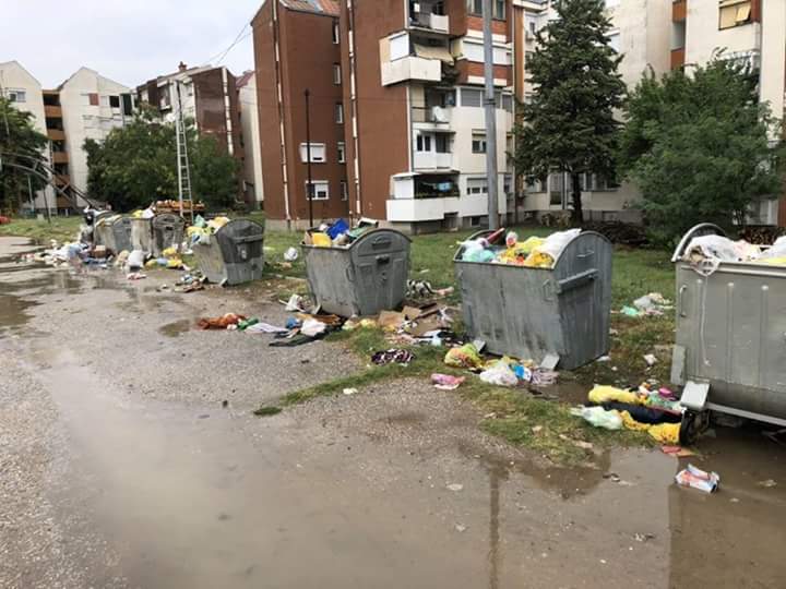 ФОТО: Свети Николе во екот на летната сезона тоне во ѓубре, граѓаните стравуваат од ширење на заразни болести