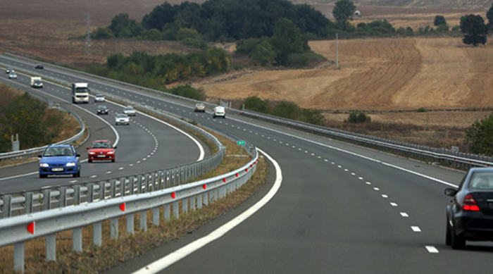 Дел од автопатот Миладиновци – Штип затворен за сообраќај