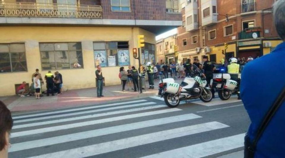 Хаос и паника во Шпанија: Автомобил се качи на тротоар и газеше луѓе