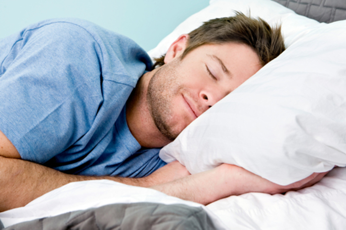 Шест навики до кои се придржуваат здравите луѓе пред да одат на спиење