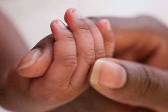 Затворени родилишта во Јоханесбург, бебиња умираат
