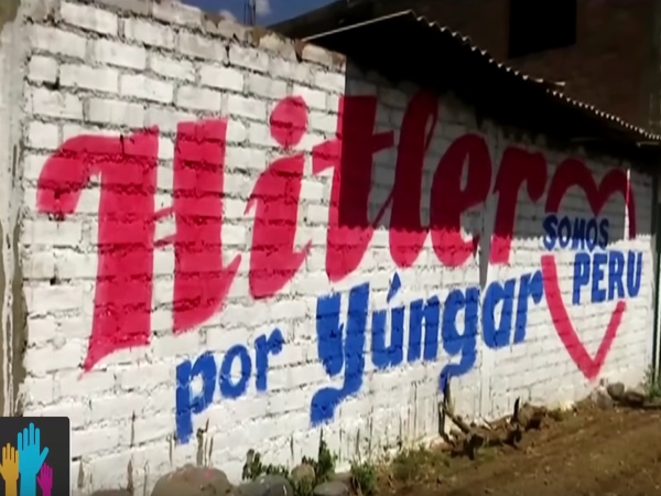 ВИДЕО: Хитлер и Ленин се борат за власт во мало гратче на Андите