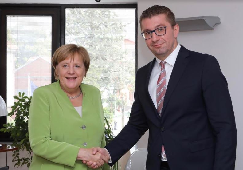 Актуелните политички случувања во фокус на средбата Мицкоски-Меркел