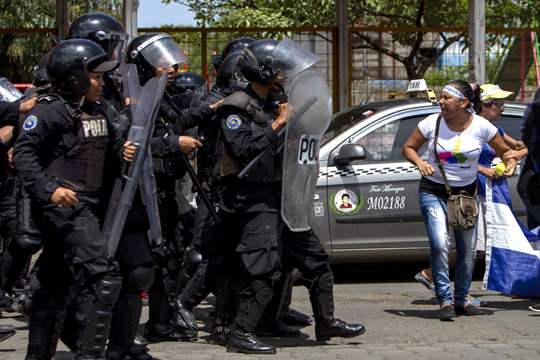 Еден убиен, петмина ранети, во антивладини протести во Никарагва