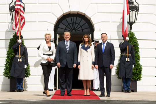 САД го разгледуваат барањето за постојано воено присуство во Полска