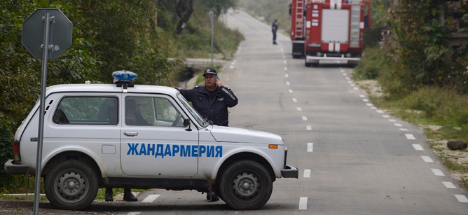 ХОРОР ВО СОСЕДСТВОТО: Жена и две деца крвнички убиени во Бугарија