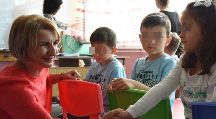 Непотизам во Тетово, градоначалничката Теута Арифи, ја назначила својата сестра на заменичката функција директор на училиште