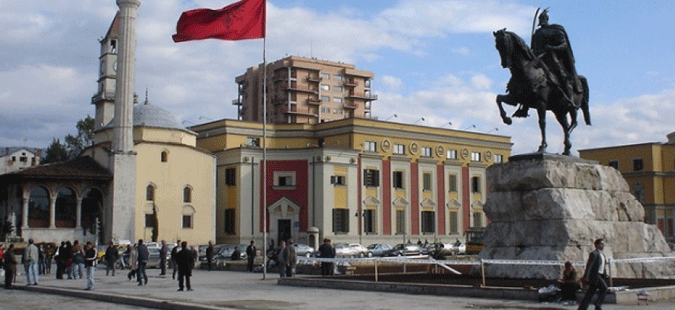 Србите во Албанија бараат училишта на мајчин јазик во Скадар и 7 јануари државен празник