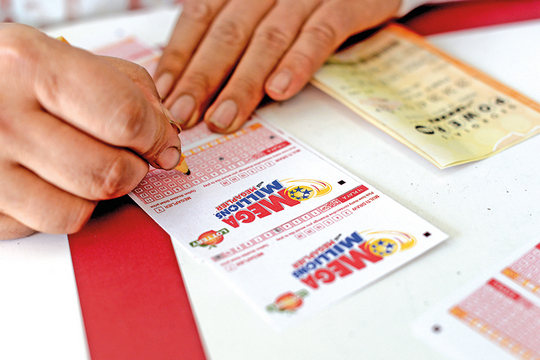 Премијата за американската лотарија се искачи на 654 милиони долари