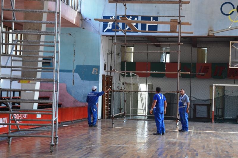 ФОТО: После 40 години ќе се реконструира салата „Партизан“ во Кавадарци