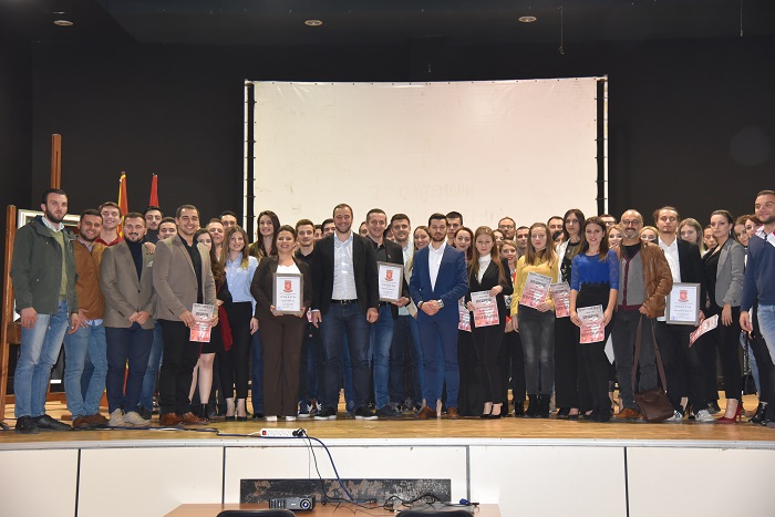 Галерија: Во Велес одржана ораторска вечер во организација на УМС на ВМРО-ДПМНЕ