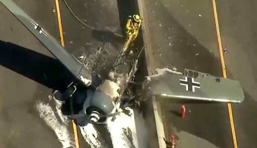 Нацистички авион од Втората светска војна се урна на автопат во Калифорнија (ВИДЕО)
