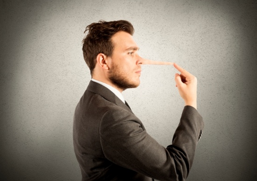 Најчестите 10 лаги на мажите: Погледнете што се крие позади тоа што го кажуваат