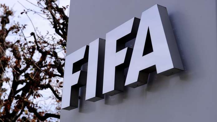 ФИФА го казнува Еквадор поради навивачите