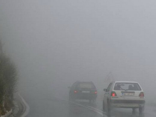 Намалена видливост поради магла на некои патни правци и превојот Ѓавато