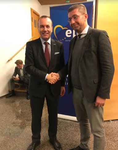 Мицкоски со честитка до Вебер: ЕНП одбрал идеален кандидат за да го движи процесот на Европска интеграција напред