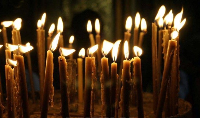 Еве дали треба да носите храна: Запалете свеќи за мир на душите на починатите, утре е Задушница