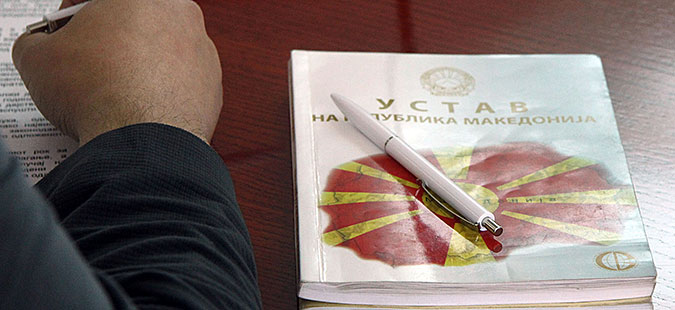 Мисајловски до својот колега од СДСМ: Во предлогот пишува еднострани декларации на Бугарија и Македонија за македонскиот јазик, се бара и промена на Уставот