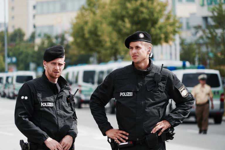 Три жени прободени со нож во Нирнберг, нема докази за тероризам