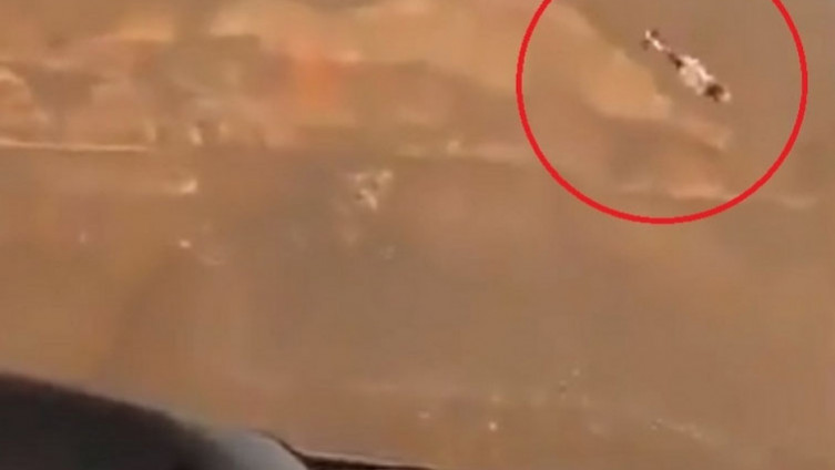 Погледнете го страшниот момент на паѓање на хеликоптер во ОАЕ (ВИДЕО)