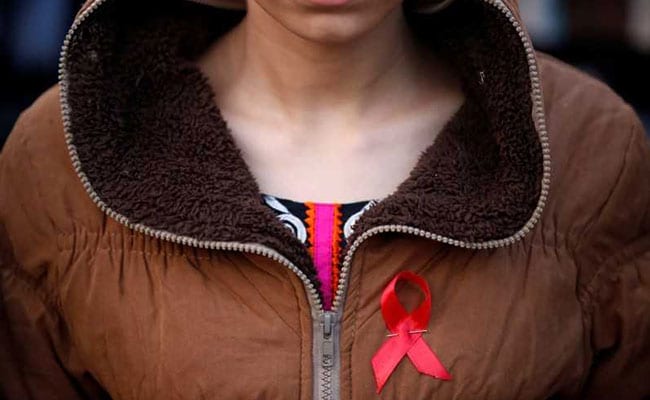 Во Сингапур обелоденети доверливи информации за 14 илјади ХИВ позитивни лица