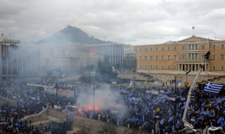 Повредени и приведени во вчерашниот протест во Атина против Договорот од Преспа