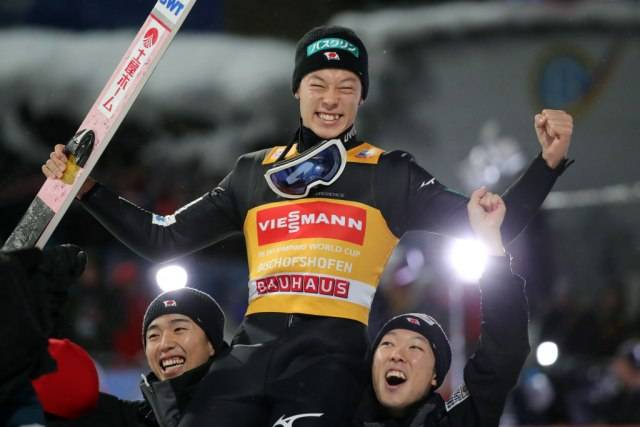 Кобајаши испиша историја и стана само третиот ски-скокач со Гренд слем на „Четири скокалници“