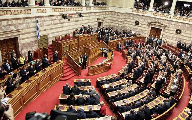 Втор ден расправа во грчкиот Парламент, на полноќ ќе се гласа доверба на владата