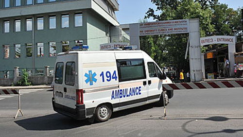 Момче со убодна рана донесено на Клиника во Скопје