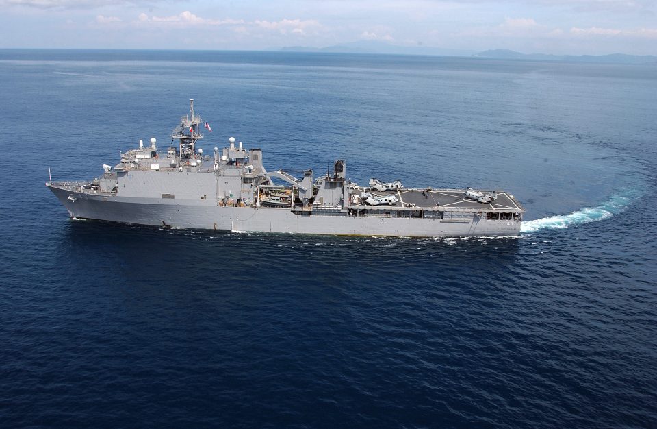Воен брод на САД вплови во Црното Море