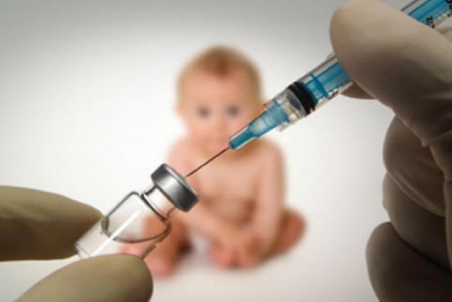 ОД ДЕНЕСКА: Бебињата наместо на една година ќе се вакцинираат со МРП на 6 месеци