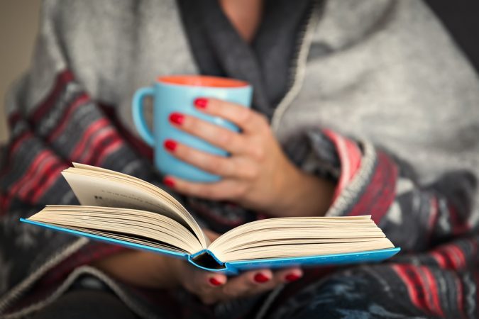 Зошто е важно да читате книги пред спиење?