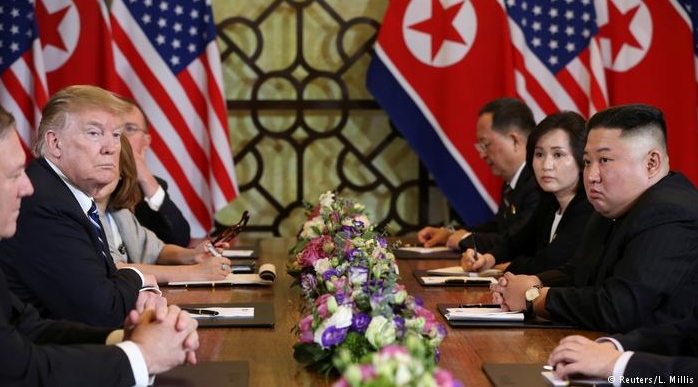 Трамп и Ким не го потпишаа најавениот договор за денуклеаризација