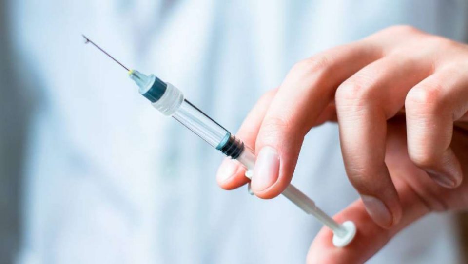 Почнува бесплатната вакцинацијата против сезонски грип