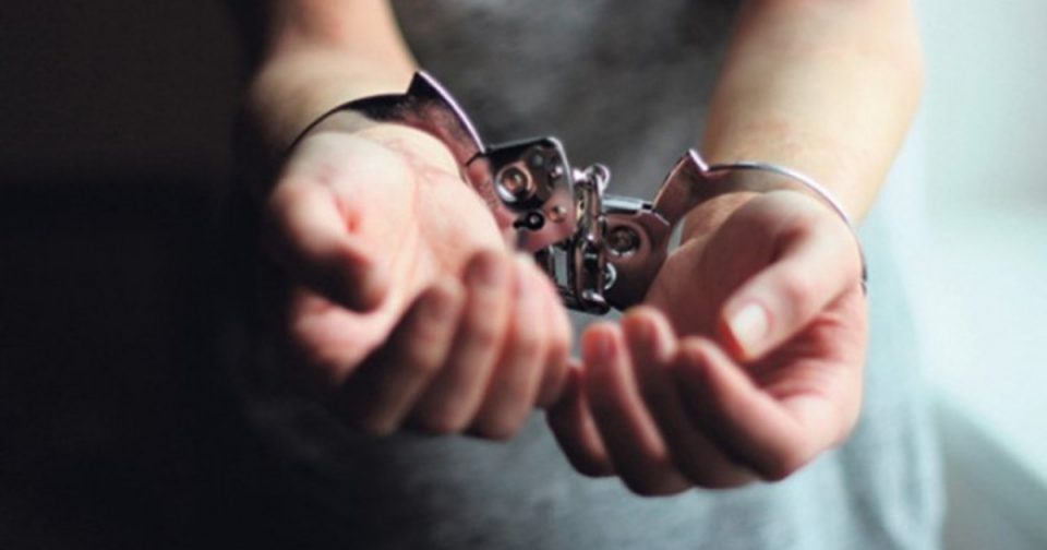 Уапсен 18 годишник, осомничен за обљуба на малолетничка од Кичево