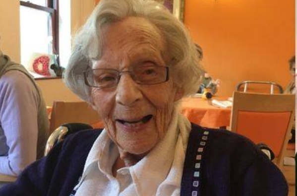 Нејзината желба ќе ве насмее до солзи: Оваа жена има 104 години и сака… (ФОТО)