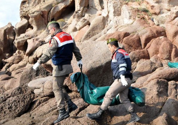 На брегот на Лезбос најдено тело на девојче