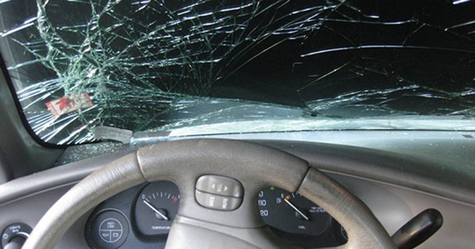 Возач тешко повреден во сообраќајка во Долно Лисиче