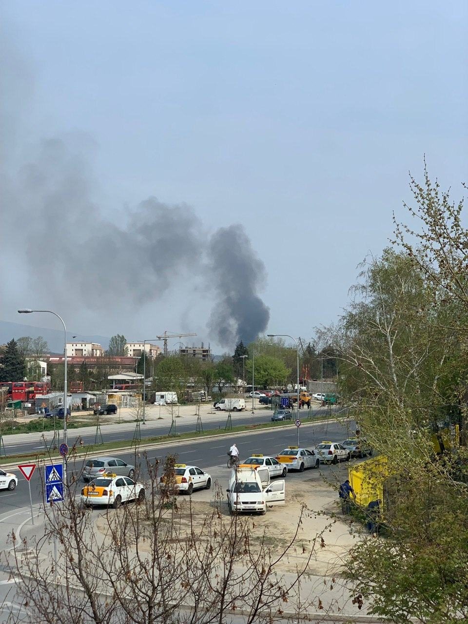 Детали за пожарот во близина на салата „Борис Трајковски“