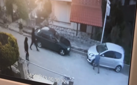 ВИДЕО: Вака се уништуваа македонските возила во Грција