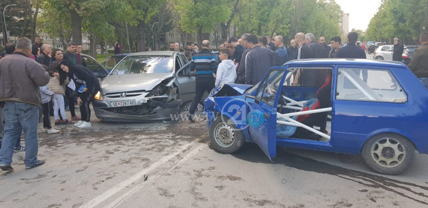 ФОТО: Сообраќајна несреќа во Чаир, повредени три жени и едно дете