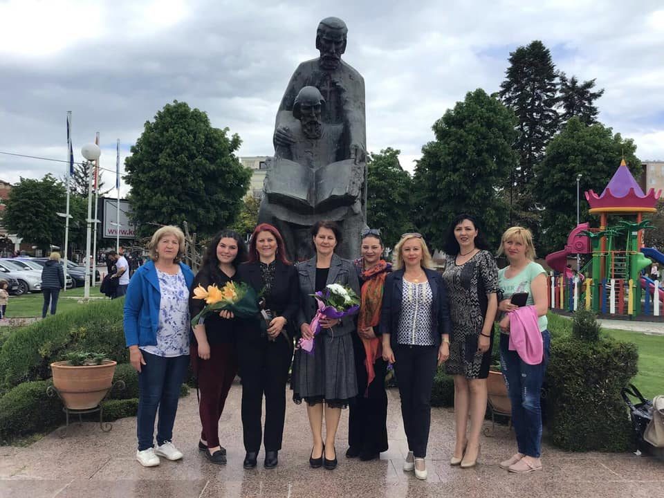 Унијата на жени на ВМРО-ДПМНЕ со повеќе манифестации низ земјава го одбележаа празникот Св. Кирил и Методиј (ФОТО)