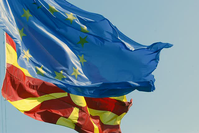 Без одвојување од Албанија потешко до ЕУ преговори за Македонија утре