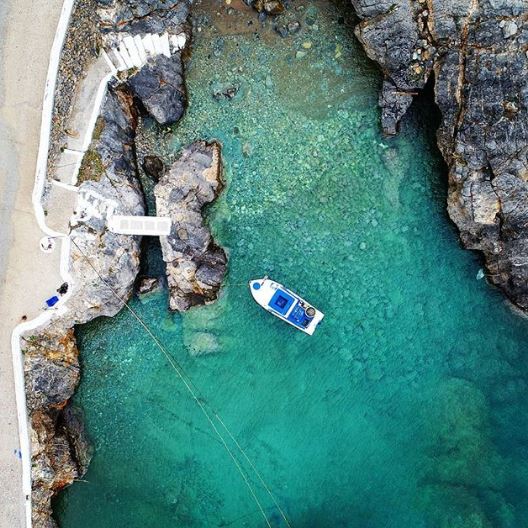 Грчки остров ви нуди бесплатна куќа, храна, земја и 500 евра месечно