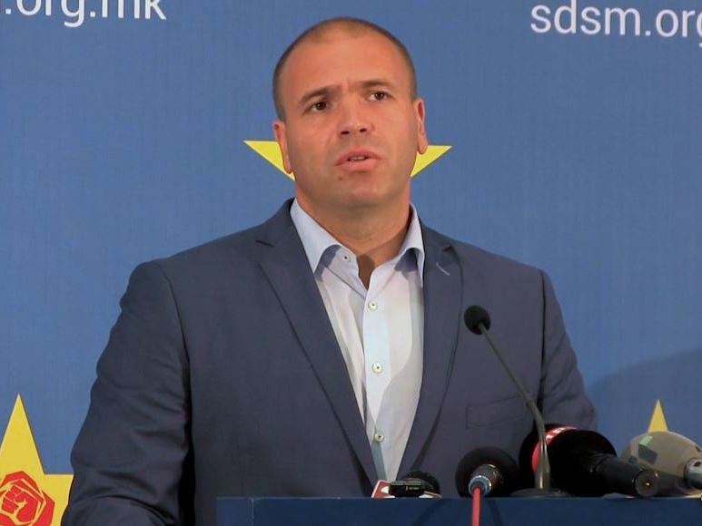 Градоначалникот на Заев против главниот преговарач на Заев: Неговите тези се велепредавство
