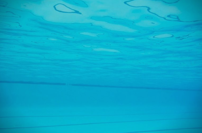 ТРАГЕДИЈА ВО МАКЕДОНИЈА: Се удави 14 годишно девојче во базен