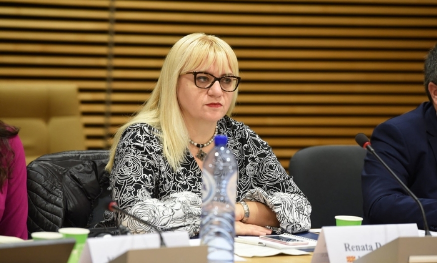 ВМРО-ДПМНЕ: Дескоска успешно ја игра улогата на адвокат на мафијата