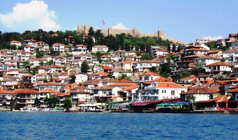 Регистар на дивоградби во Охрид: Во заштитениот појас 409 нелегални предмети