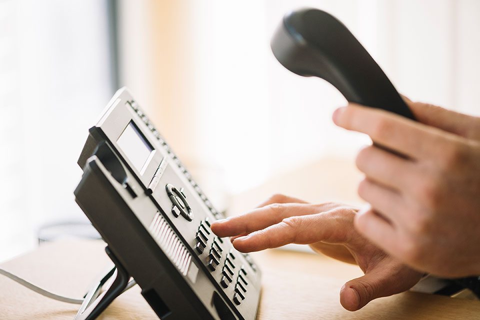 5 работи кои можете да ги дознаете со еден телефонски повик