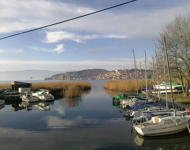 Рација во Охрид: Запленети возила, глисери, мотори и скутери поврзани со случајот „Рекет“